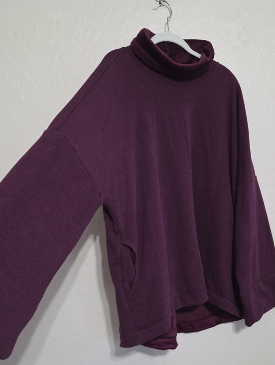 Athleta Sweaters - Athleta Women's Plum Thick Faux Furlined Turtleneck Pullover